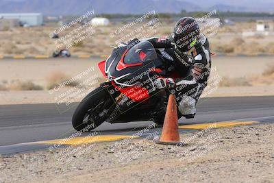 media/Dec-17-2022-SoCal Trackdays (Sat) [[224abd9271]]/Turn 9 Inside (1pm)/